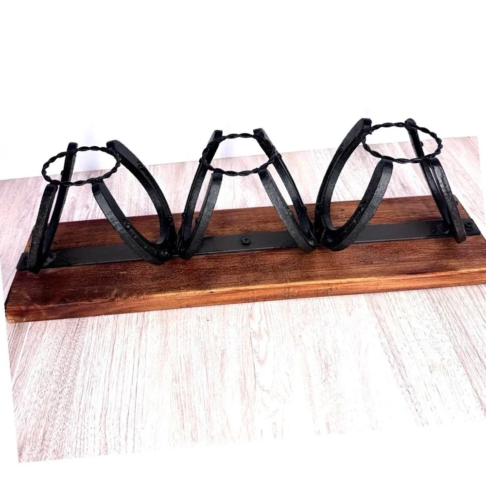 Rustic Horseshoe Candle Holder Cast Iron Wood‎ Base Western Farmhouse Decor